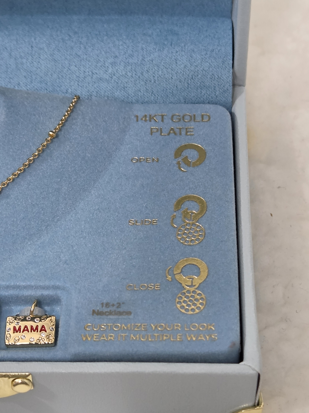 14k Gold Plate 'Best Mom' Heart Charm Necklace - Picture 3 of 5